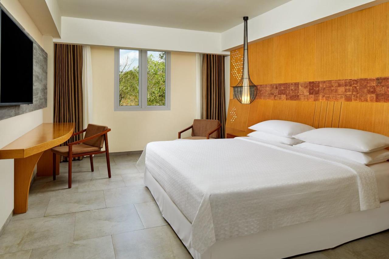 Four Points By Sheraton Bali, Ungasan Jimbaran Exteriör bild